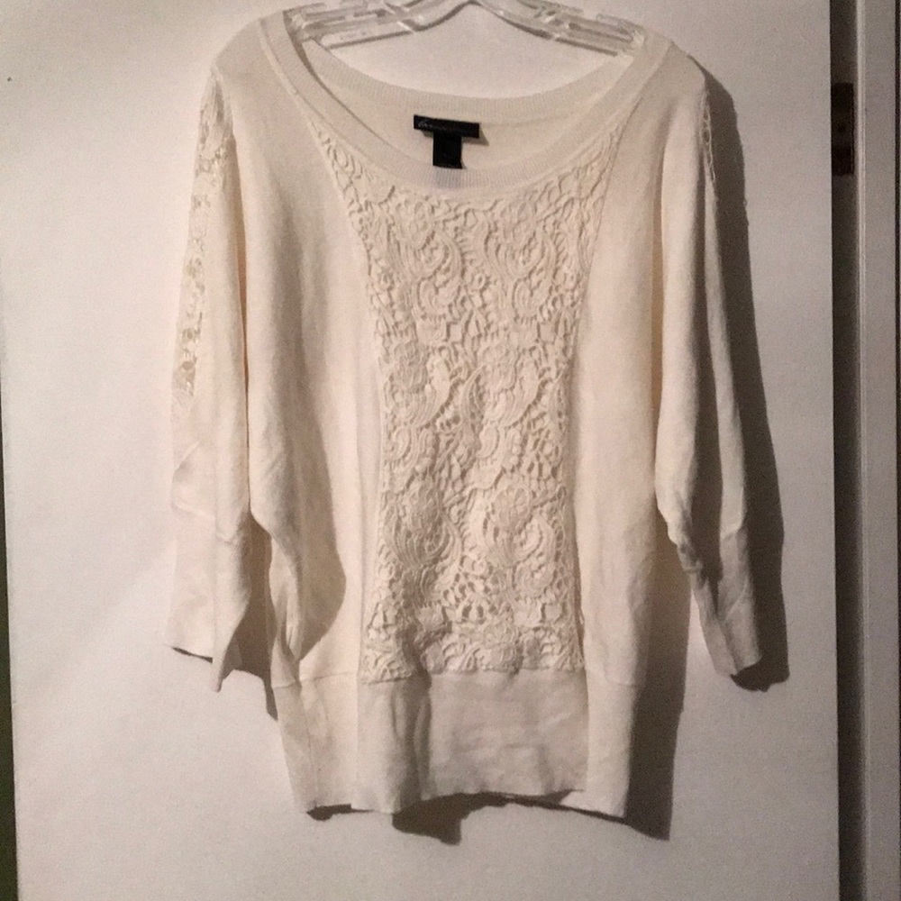 NWOT crochet detail ivory sweater 18/20